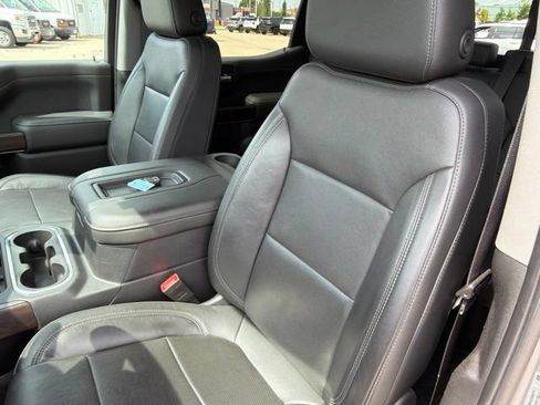 Used 2019 GMC Sierra 1500 SLT w/ SLT Premium Plus Package AWD/4WD image 17