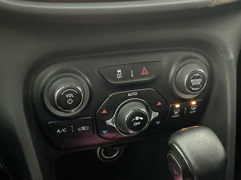 Used 2016 Dodge Dart GT image 16