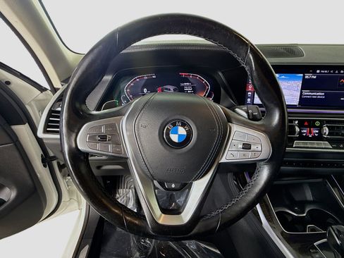 Used 2019 BMW X7 xDrive40i w/ Cold Weather Package image 13