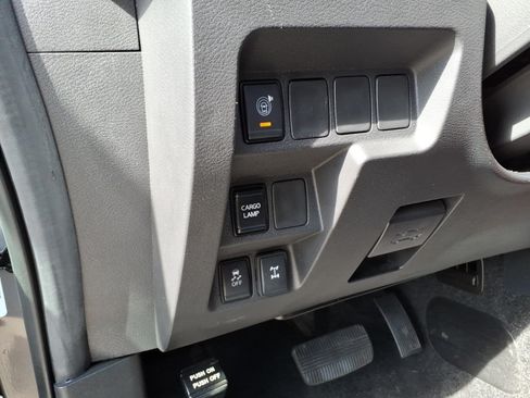 Used 2026 Nissan Frontier PRO-4X AWD/4WD image 17