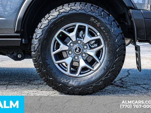 Used 2025 Ford Bronco Badlands image 17
