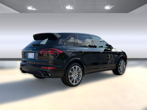 Used 2018 Porsche Cayenne S AWD/4WD image 8