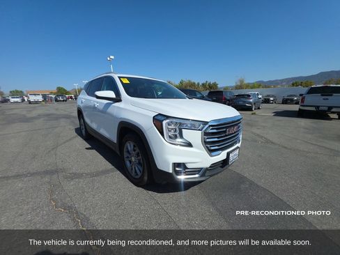 Used 2022 GMC Terrain SLT FWD image 3