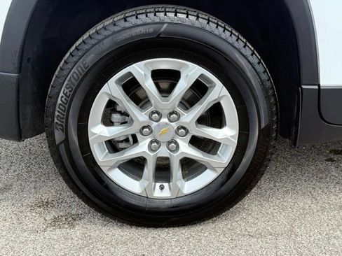 Certified 2024 Chevrolet Traverse LS AWD/4WD image 9