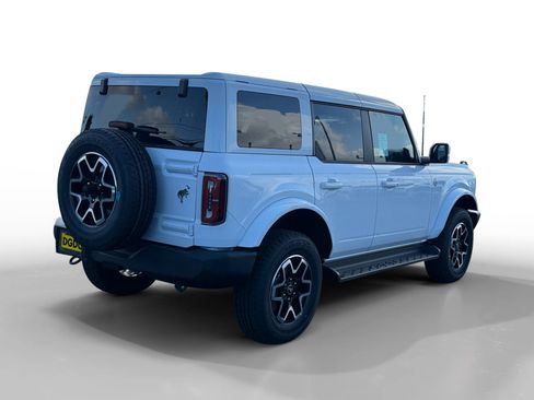 New 2025 Ford Bronco Outer Banks image 5