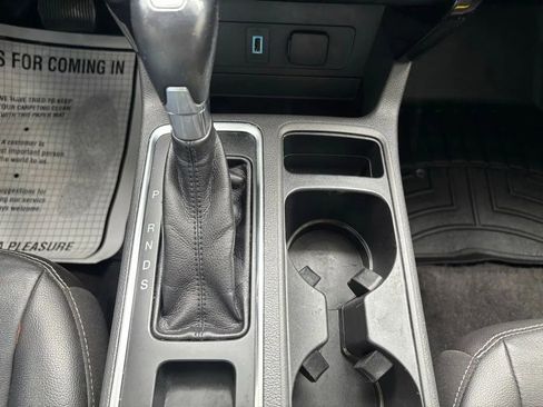 Used 2018 Ford Escape Titanium AWD/4WD image 17