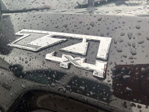 Used 2017 GMC Sierra 1500 SLE w/ SLE Value Package image 11