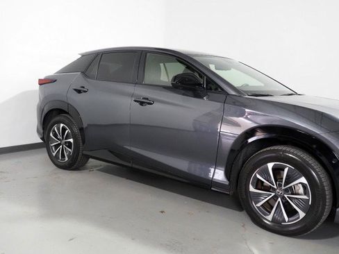 Used 2023 Lexus RZ 450e Premium image 41