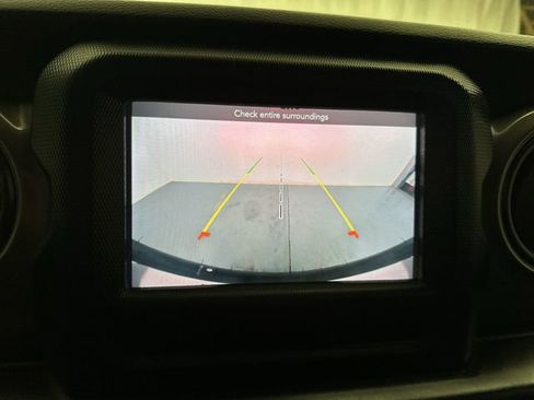 Used 2021 Jeep Wrangler Unlimited Sport image 26