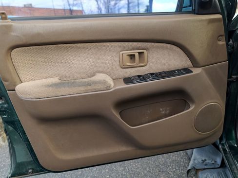 Used 1999 Toyota 4Runner SR5 image 16