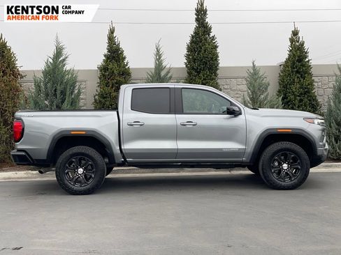 Used 2023 GMC Canyon Elevation w/ Elevation Premium Package AWD/4WD image 10