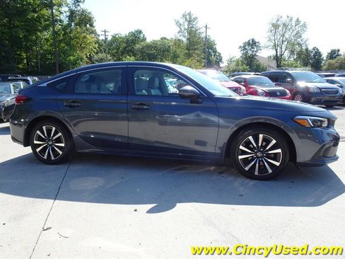 Used 2024 Honda Civic EX-L image 6