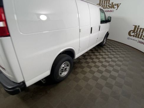 New 2026 GMC Savana 2500 RWD image 8