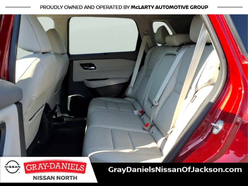 Used 2021 Nissan Rogue SV w/ Premium Package FWD image 26