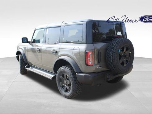 New 2025 Ford Bronco Outer Banks image 4