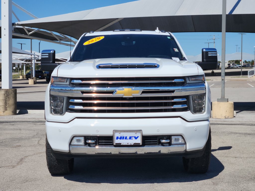 Used 2020 Chevrolet Silverado 2500 High Country w/ Technology Package AWD/4WD image 2
