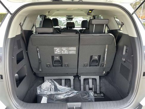 New 2026 Kia Carnival LXS image 18