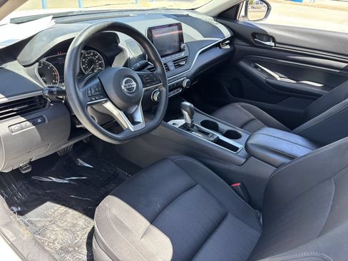 Used 2019 Nissan Altima 2.5 S FWD image 16