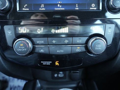 Used 2020 Nissan Rogue Sport SV w/ All-Weather Package image 35