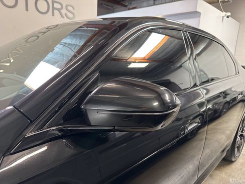 Used 2025 BMW i7 xDrive60 w/ Executive Package AWD/4WD image 6