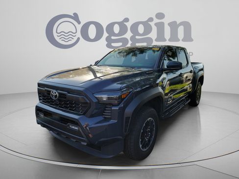 Used 2024 Toyota Tacoma TRD Off-Road AWD/4WD image 1