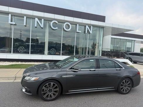 Used 2017 Lincoln Continental Reserve w/ Climate Package FWD image 1