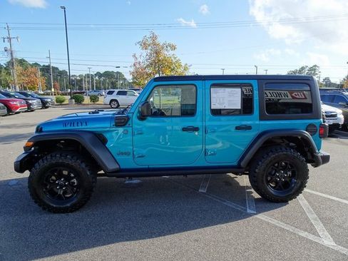 Used 2024 Jeep Wrangler Unlimited image 7