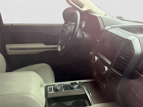 Used 2019 Ford Expedition Platinum image 7