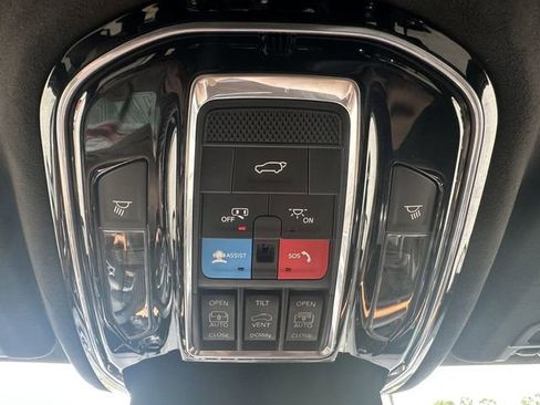 Used 2024 Jeep Grand Cherokee L Summit image 30