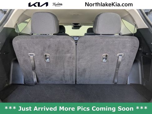 Used 2023 Kia Sorento LX image 24