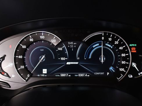 Used 2019 BMW 530e xDrive w/ Convenience Package image 4