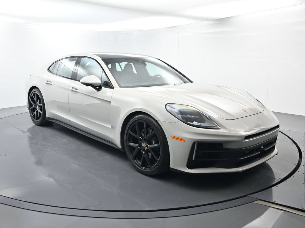 Certified 2025 Porsche Panamera RWD image 17