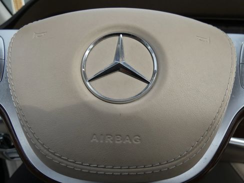 Used 2014 Mercedes-Benz S 550 Sedan image 77