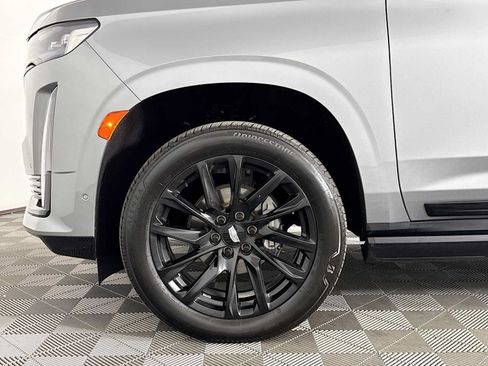 Used 2023 Cadillac Escalade Sport w/ LPO, ONYX Package AWD/4WD image 30