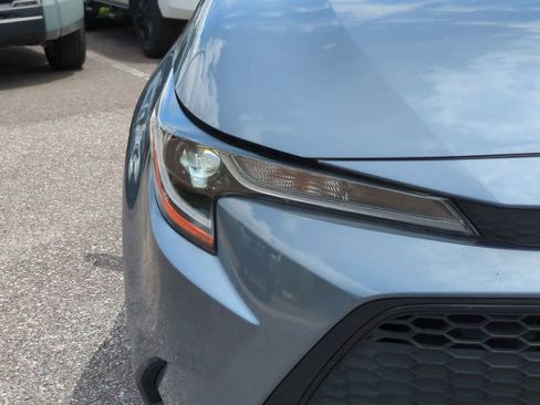 Used 2021 Toyota Corolla LE FWD image 10