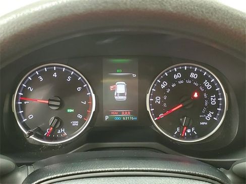 Used 2021 Toyota RAV4 XLE image 24