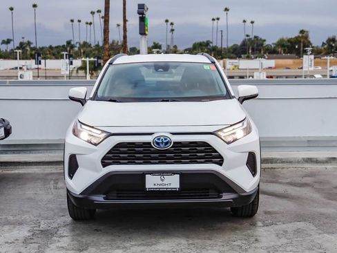 Used 2024 Toyota RAV4 XLE image 3