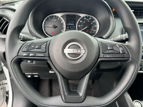 Used 2024 Nissan Kicks S image 24