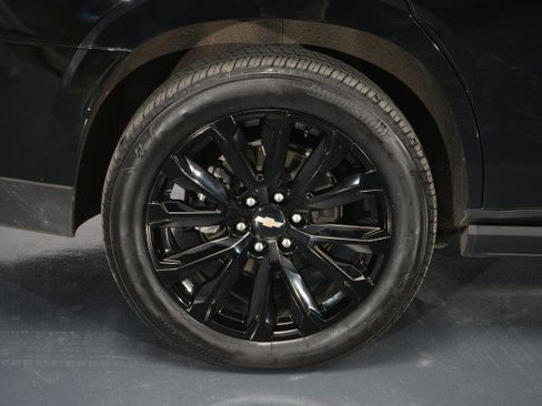 Used 2025 Chevrolet Tahoe High Country image 28