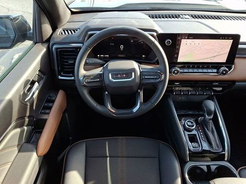New 2025 GMC Canyon AT4 w/ Nightfall Edition AWD/4WD image 8