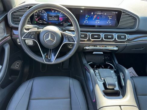 Used 2024 Mercedes-Benz GLE 350 4MATIC w/ 3rd Row Seat Package image 15