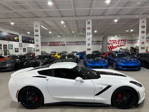 Used 2015 Chevrolet Corvette Stingray Coupe w/ 2LT Preferred Equipment Group image 5