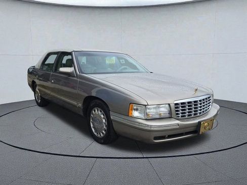 Used 1999 Cadillac De Ville w/ Comfort/Convenience Pkg image 7