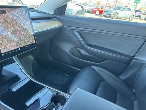 Used 2020 Tesla Model 3 Long Range image 23