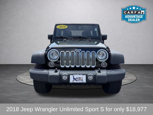 Used 2018 Jeep Wrangler Unlimited Sport S AWD/4WD image 7