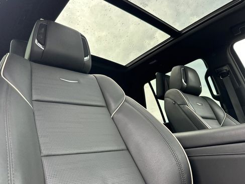 Certified 2024 Cadillac Escalade Sport w/ LPO, ONYX Package image 21