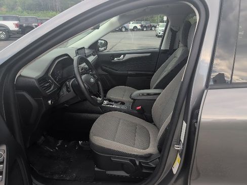 Used 2021 Ford Escape SE w/ Cold Weather Package image 15