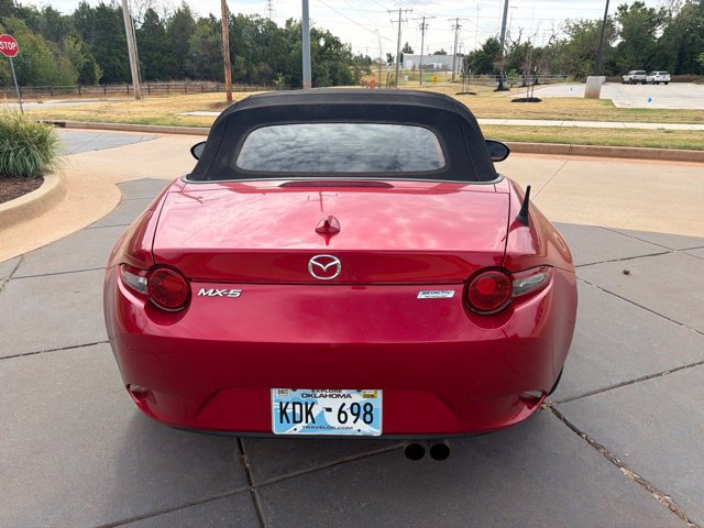 Used 2016 MAZDA MX-5 Miata Grand Touring RWD image 4