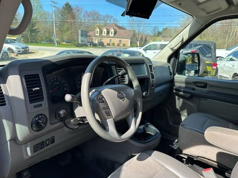 Used 2020 Nissan NV 2500 S image 18