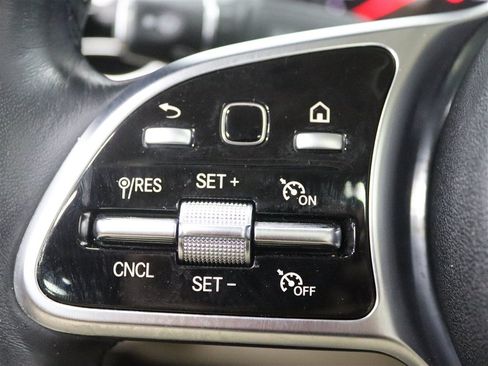 Used 2020 Mercedes-Benz C 300 4MATIC Sedan image 39